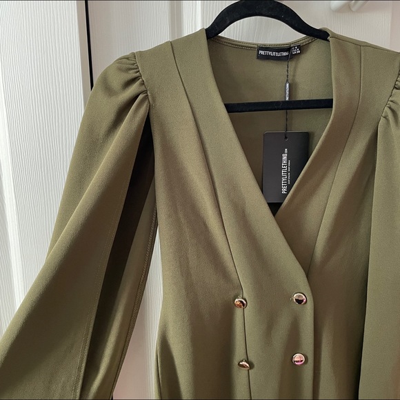 Pretty Little Thing Olive Blazer Dress - Picture 2 of 3